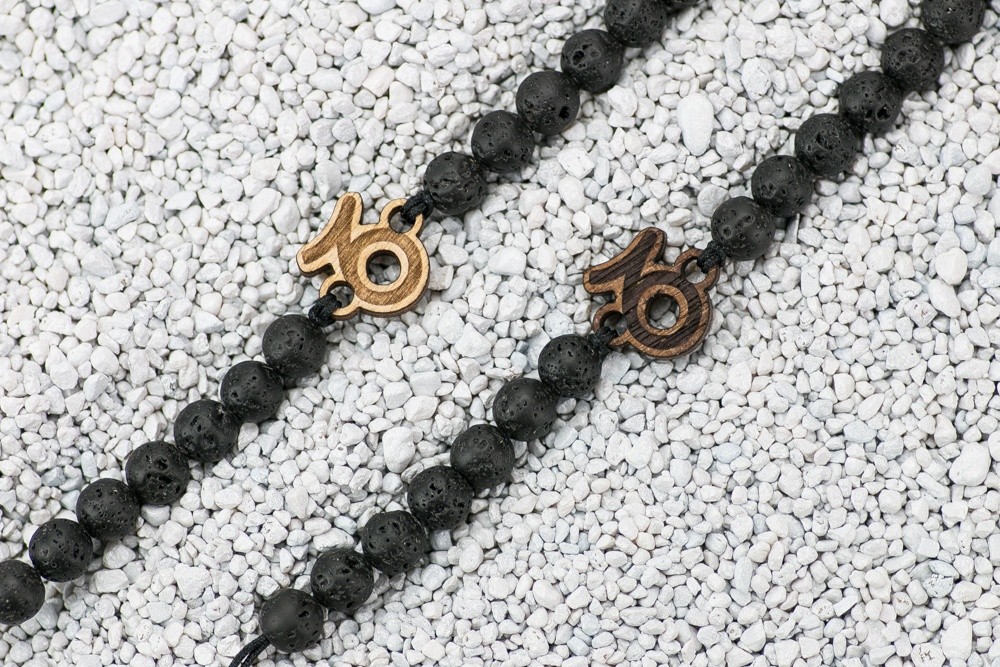 Wooden Bracelet Zodiac Sign - Capricorn - Merbau Stone