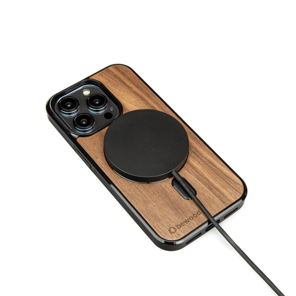 Drewniane Etui Bewood na iPhone 14 Pro Orzech Amerykański MagSafe