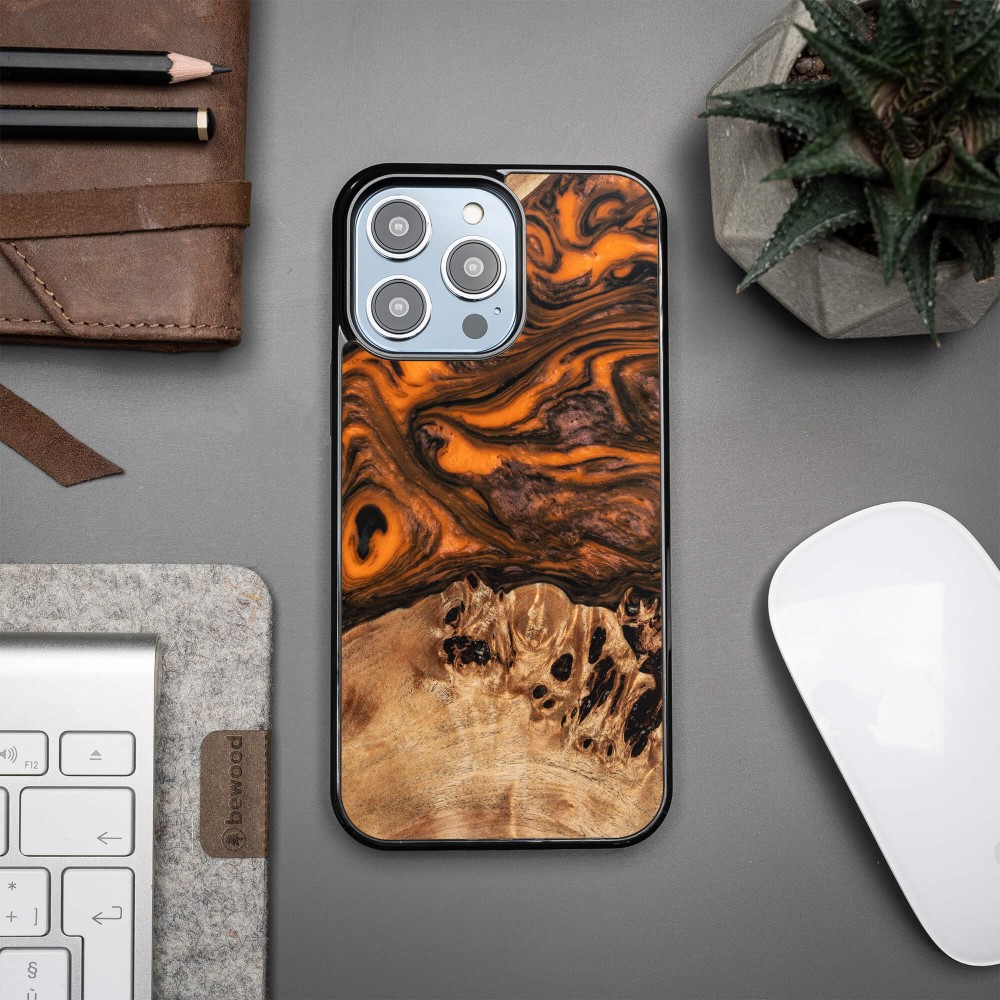 Bewood Resin Case - iPhone 14 Pro Max - Orange