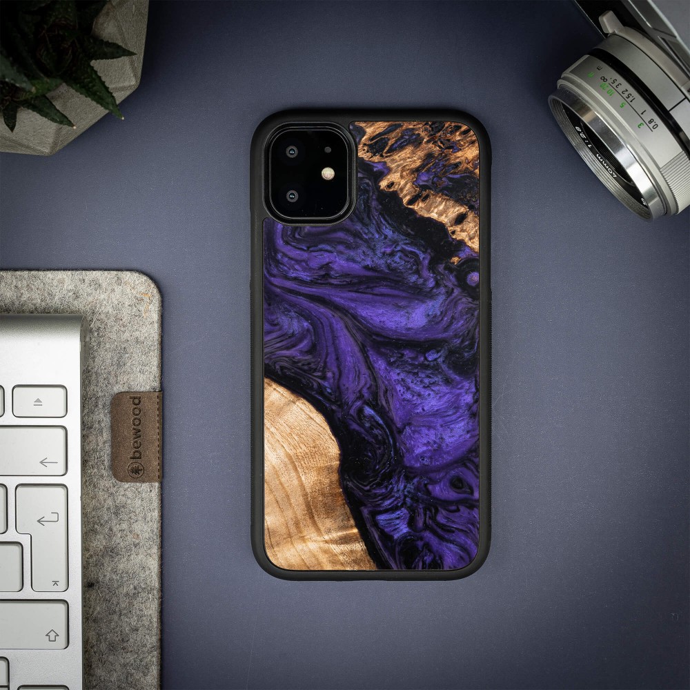 Etui Bewood Unique na iPhone 11 - Violet