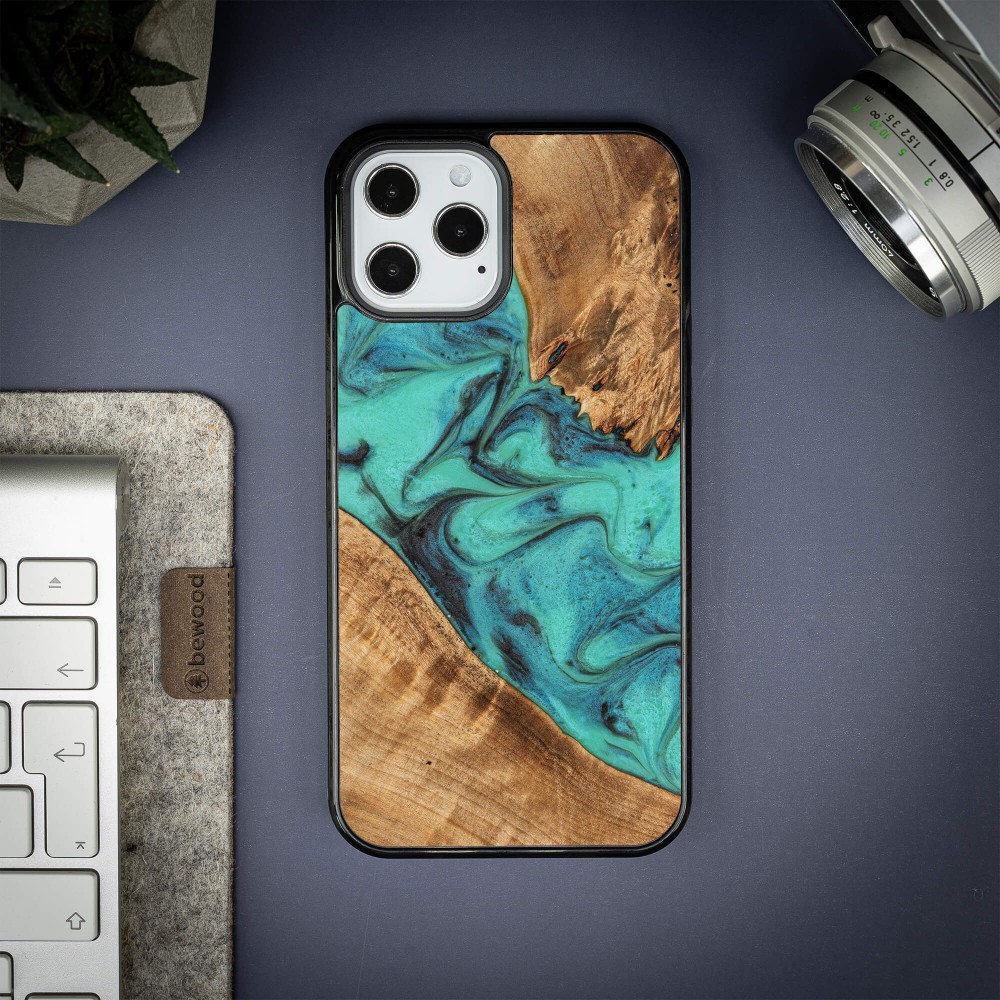 Bewood Resin Case - iPhone 12 Pro Max - Turquoise
