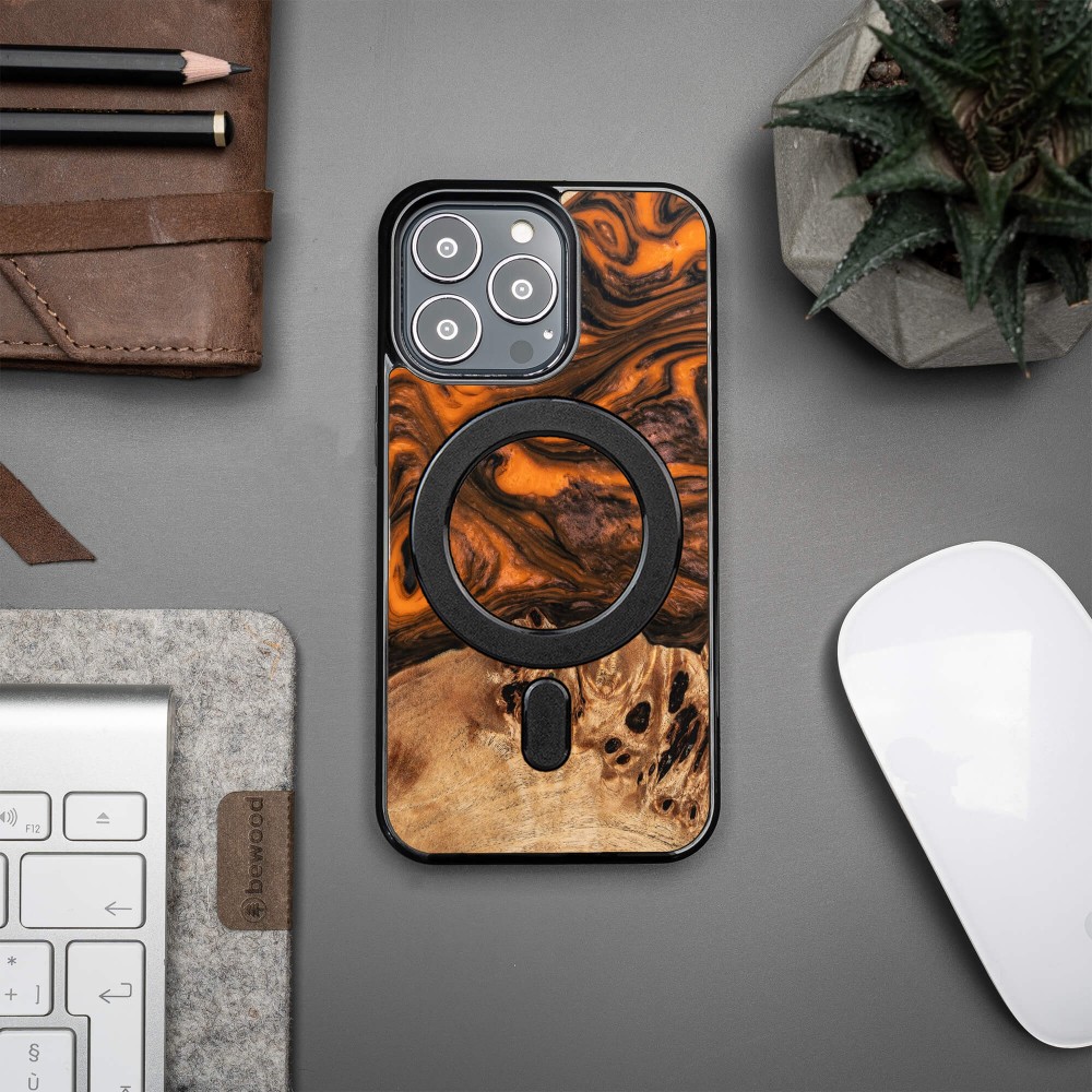 Bewood Resin Case - iPhone 13 Pro - Orange - MagSafe