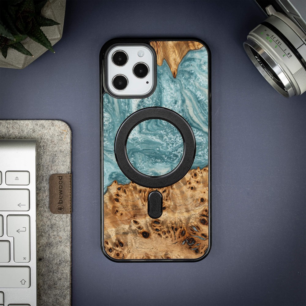 Bewood Resin Case - iPhone 12 Pro Max - Planets - Uranus - MagSafe