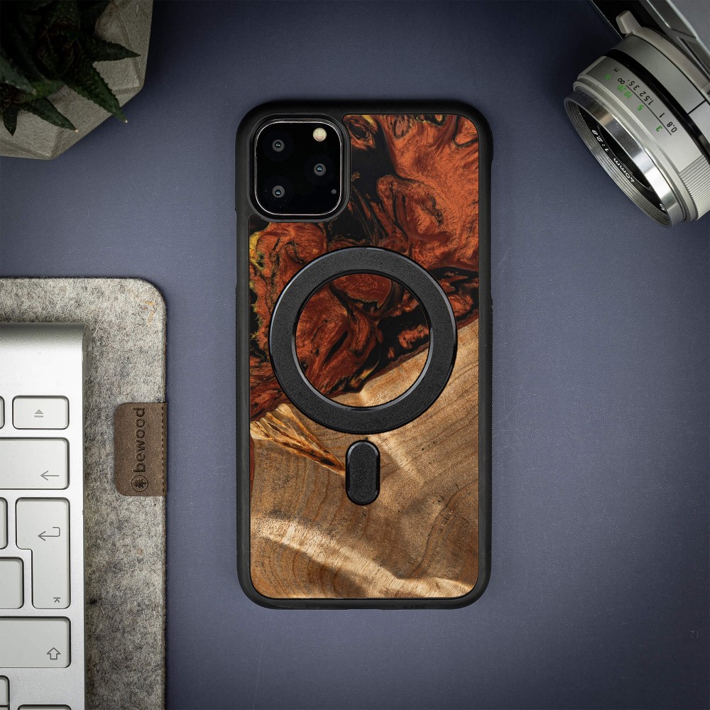 Bewood Resin Case - iPhone 11 Pro Max - 4 Elements - Fire - MagSafe