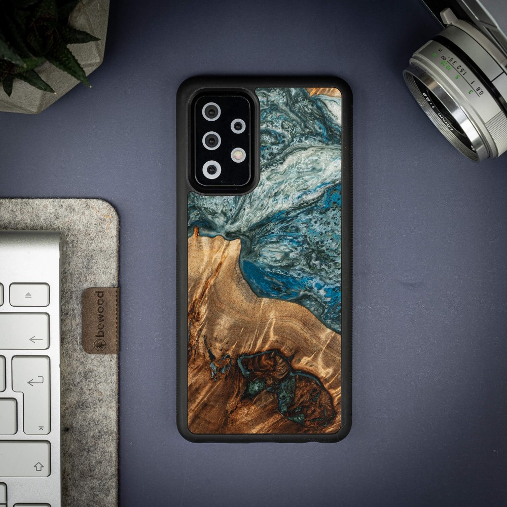 Bewood Resin Case - Samsung Galaxy A72 5G - Planets - Earth