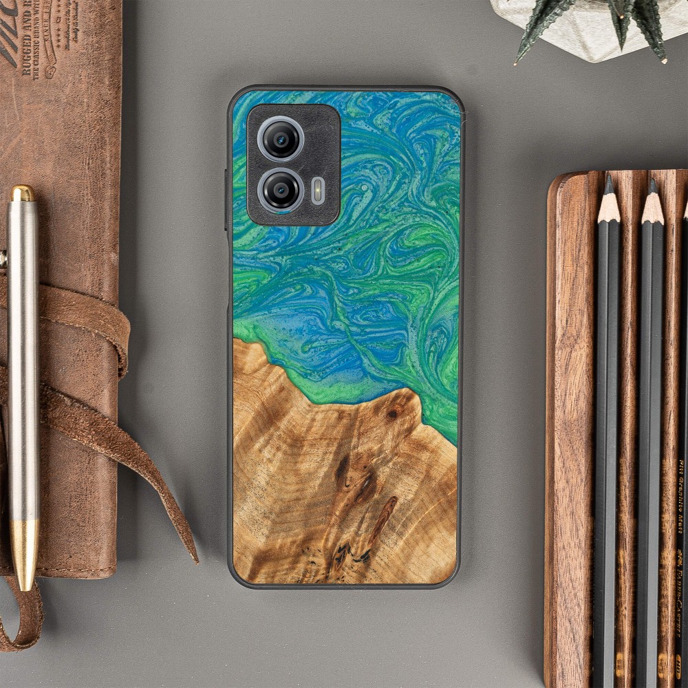 Bewood Resin Case - Motorola G73 5G - Neons - Tokyo