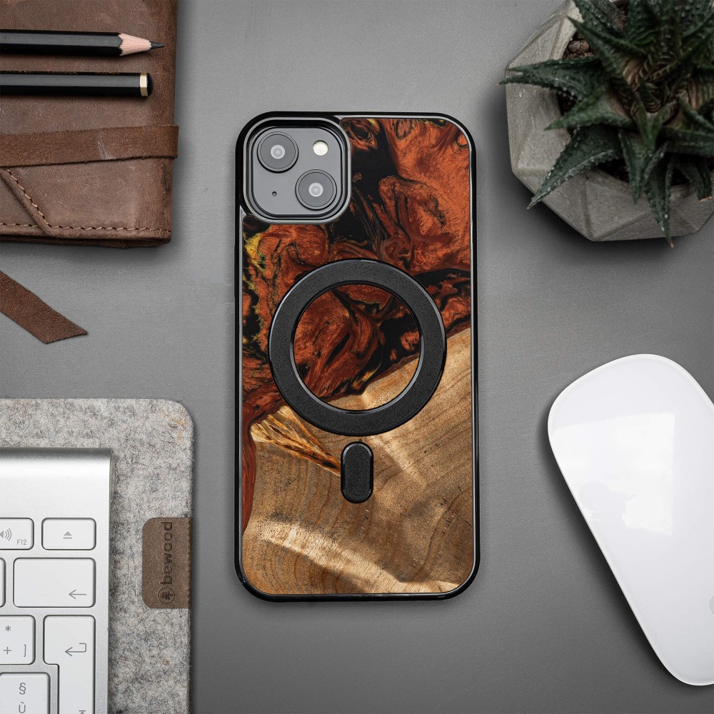 Bewood Resin Case - iPhone 15 Plus - 4 Elements - Fire - MagSafe