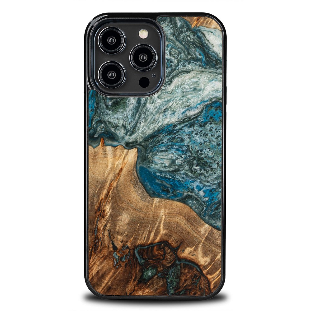 Bewood Resin Case - iPhone 15 Pro Max - Planets - Earth