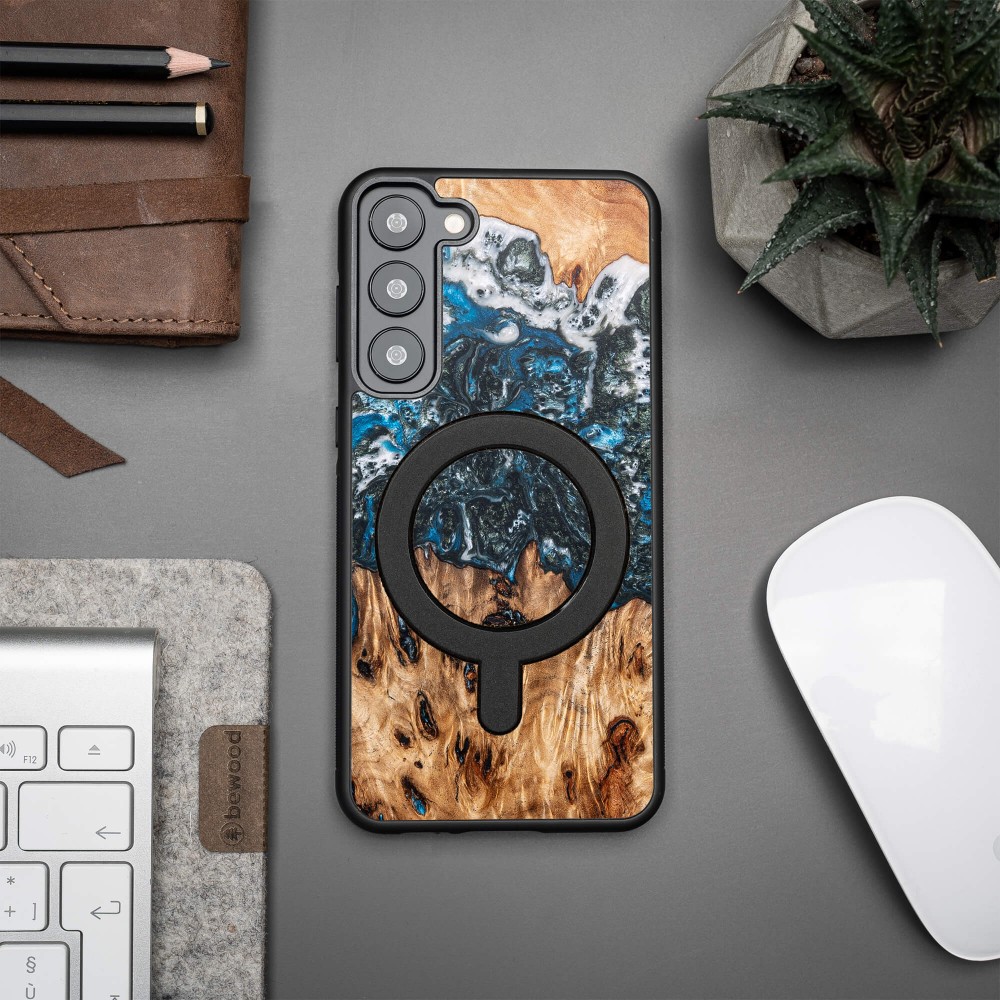 Bewood Resin Case - Samsung Galaxy S23 Plus - Planets - Earth - MagSafe