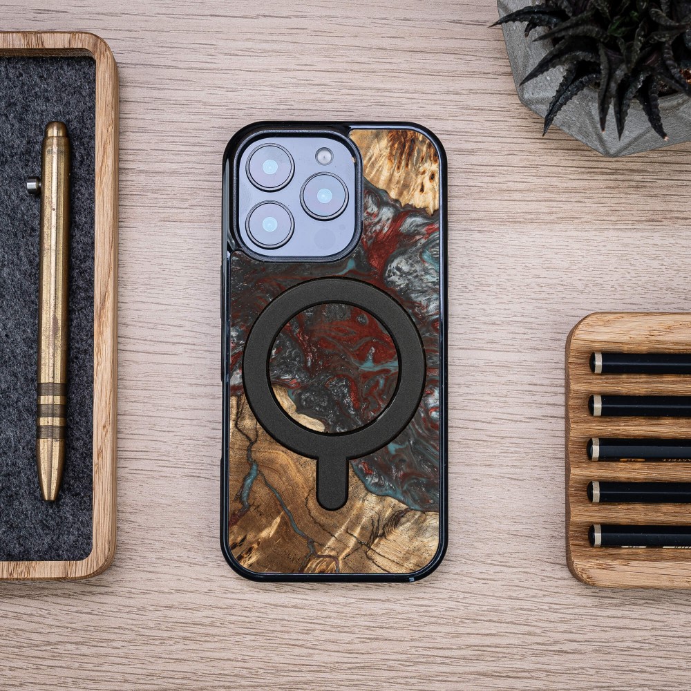 Bewood Resin Case for Apple iPhone 16 Pro - Planets - Pluto with MagSafe