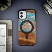 Etui Bewood Unique na iPhone 12 / 12 Pro - Planets - Saturn z MagSafe