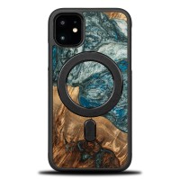 Etui Bewood Unique na iPhone 11 - Planets - Ziemia z MagSafe