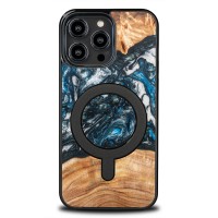 Etui Bewood Unique na iPhone 14 Pro Max - Planets - Ziemia z MagSafe