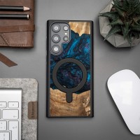 Etui Bewood Unique na Samsung Galaxy S23 Ultra - Planets - Neptun z MagSafe