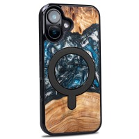 Bewood Resin Case for Apple iPhone 16 - Planets - Earth with MagSafe