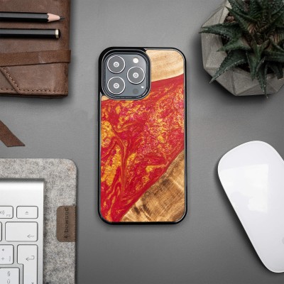 Bewood Resin Case  iPhone 13 Pro  Neons  Paris