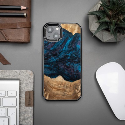 Bewood Resin Case  iPhone 13  Planets  Neptune