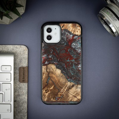 Bewood Resin Case  iPhone 12 / 12 Pro  Planets  Pluto