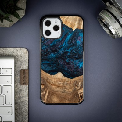 Bewood Resin Case  iPhone 12 Pro Max  Planets  Neptune