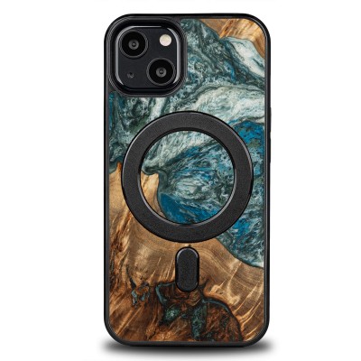 Etui Bewood Unique na iPhone 13  Planets  Ziemia z MagSafe