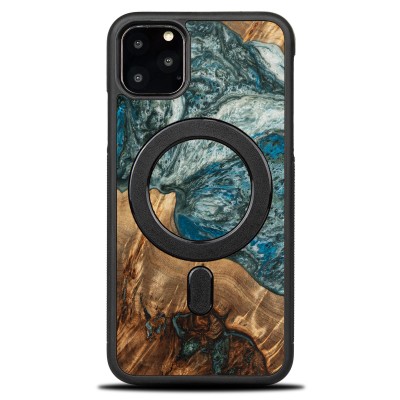 Bewood Resin Case  iPhone 11 Pro Max  Planets  Earth  MagSafe