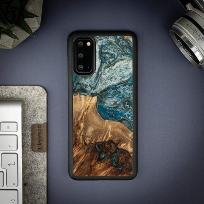Bewood Resin Case  Samsung Galaxy S20  Planets  Earth