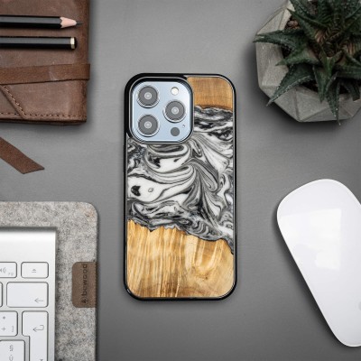 Bewood Resin Case  iPhone 15 Pro  4 Elements  Earth