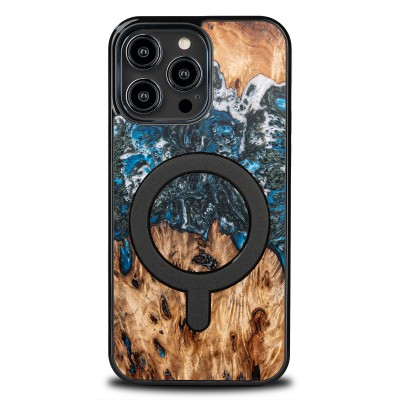 Bewood Resin Case  iPhone 14 Pro Max  Planets  Earth  MagSafe